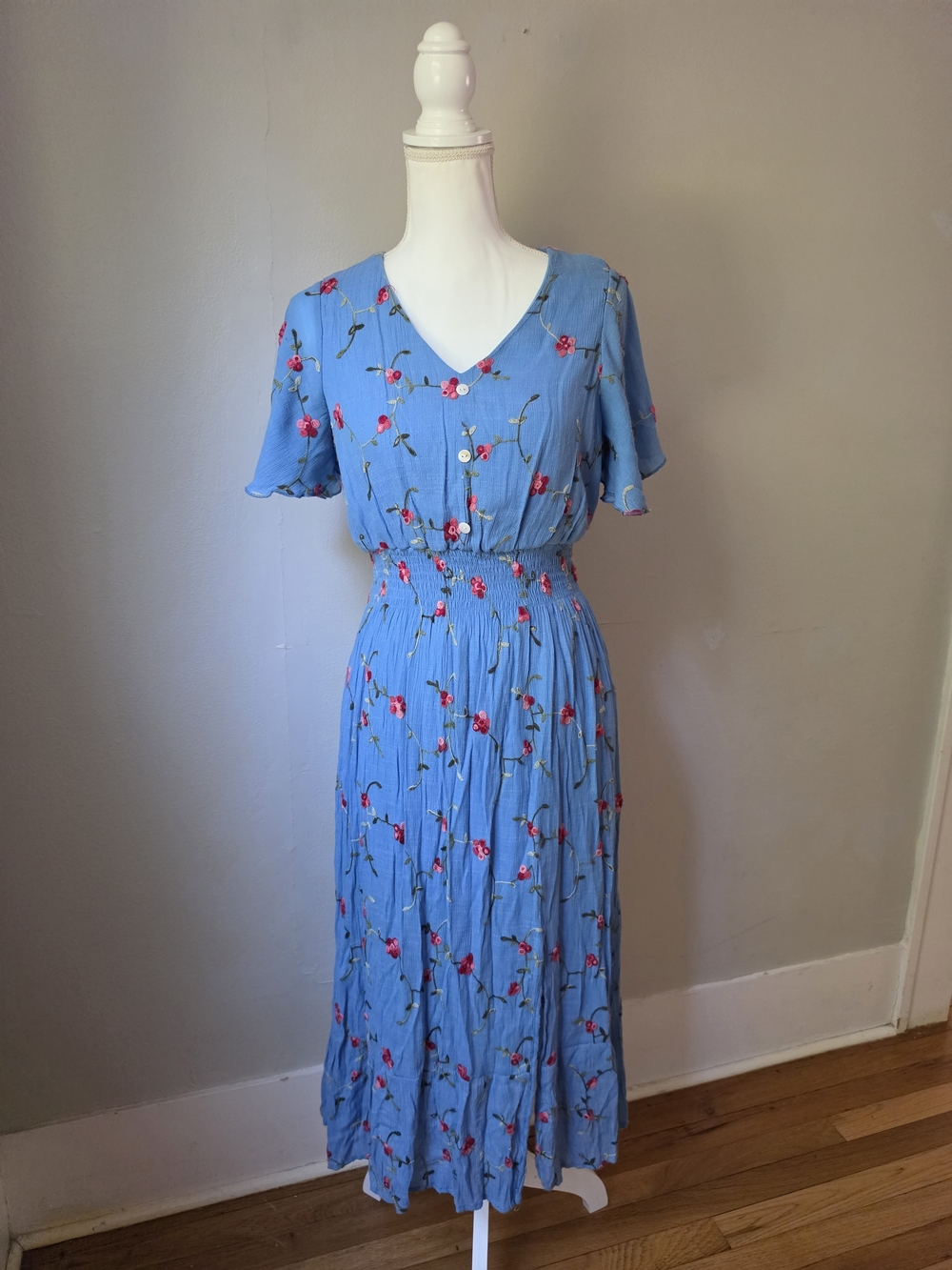 Blue Floral V-Neck Midi Dress